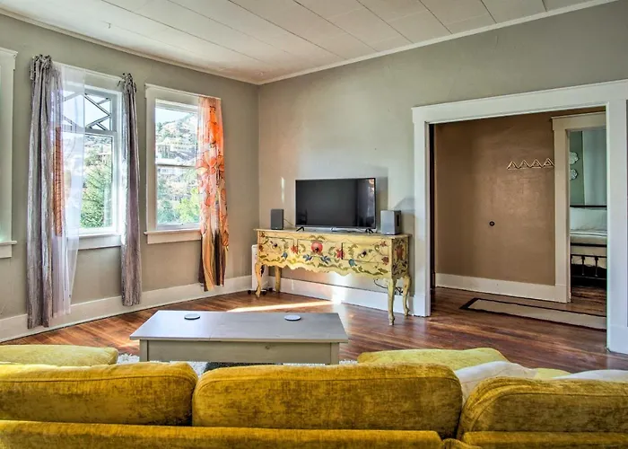 Bright Bisbee Cottage With Air Conditioning!