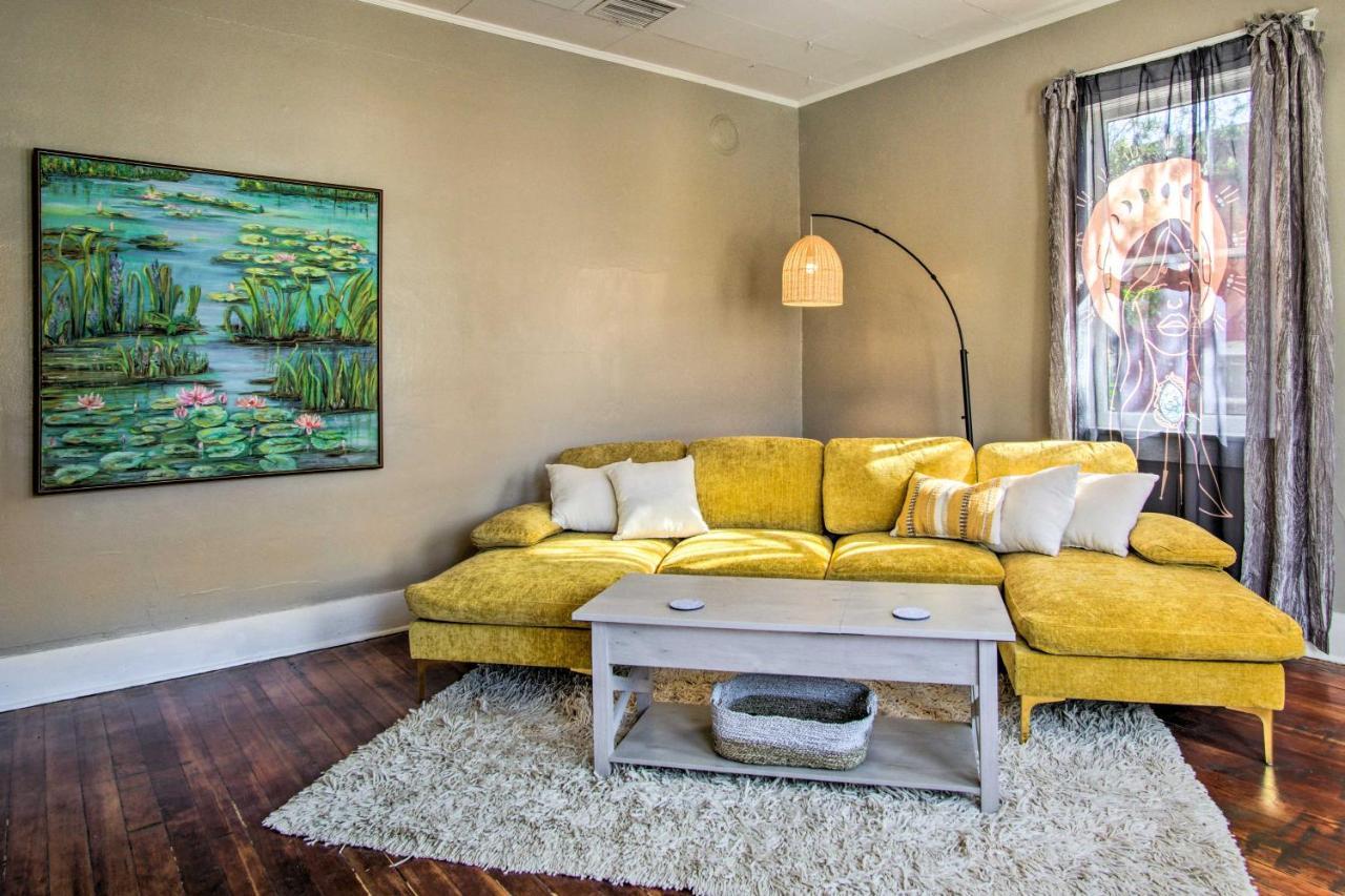 Holiday home Bright With Air Conditioning!
